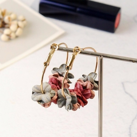 Multicolor Floral Flower Petal Large Hoop Earrings - Picture 5 of 10